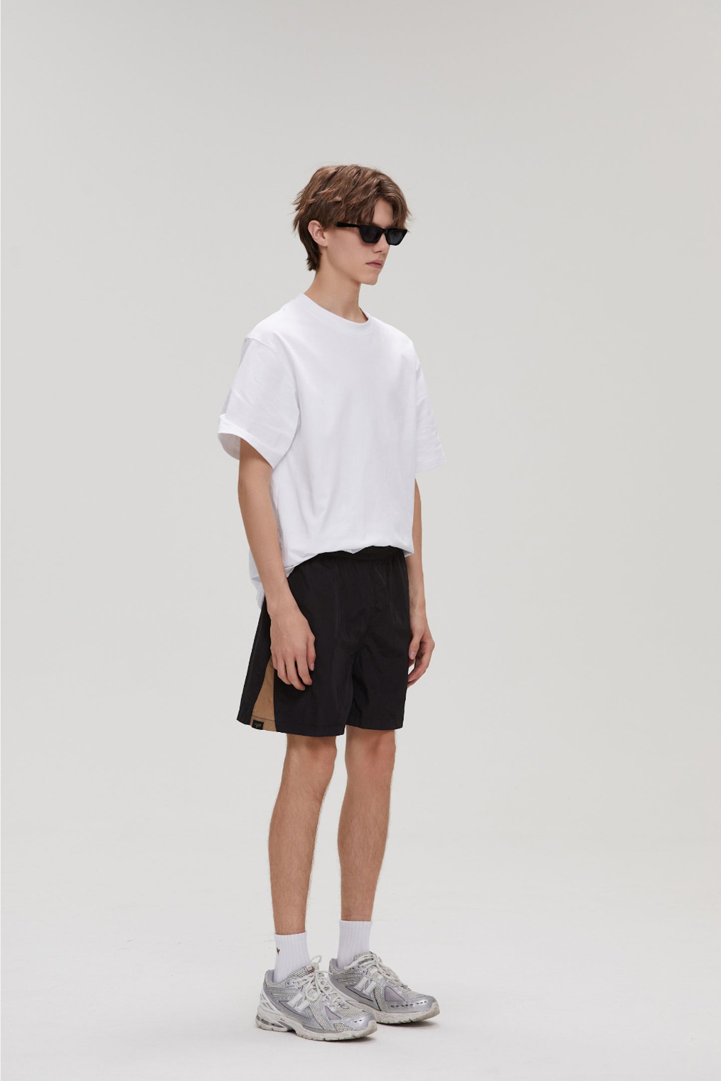 Fier De Moi | Circle Basic Logo Woven Short Pants Black