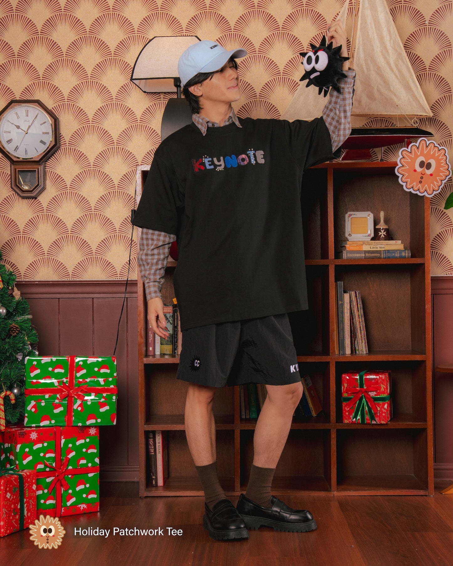 KEYNOTE | Holiday Patchwork Tee Black