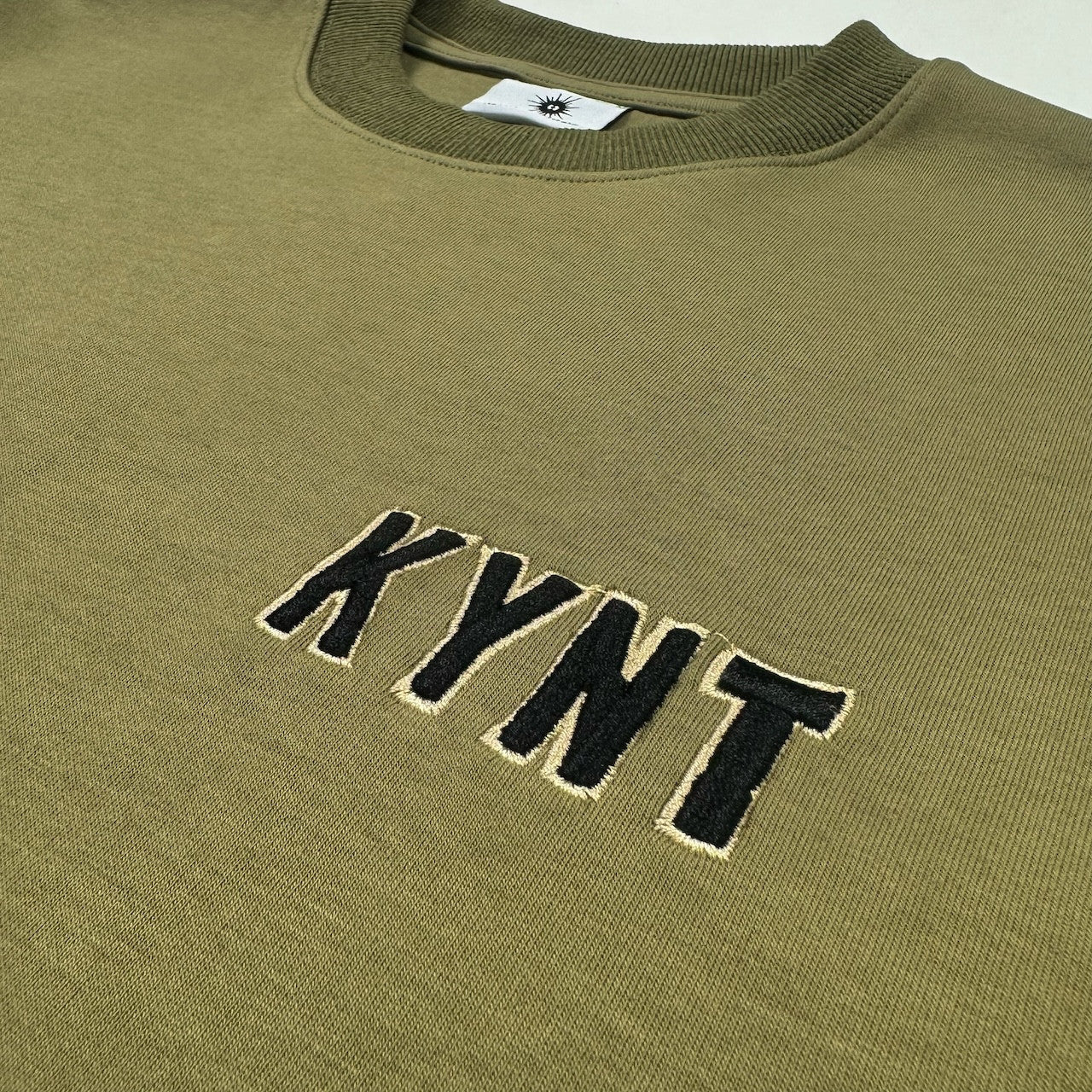 KEYNOTE | Echinoidea Munching Tee Green