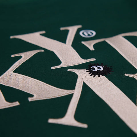 KEYNOTE | Typeface Embroidery Tee Dark Green