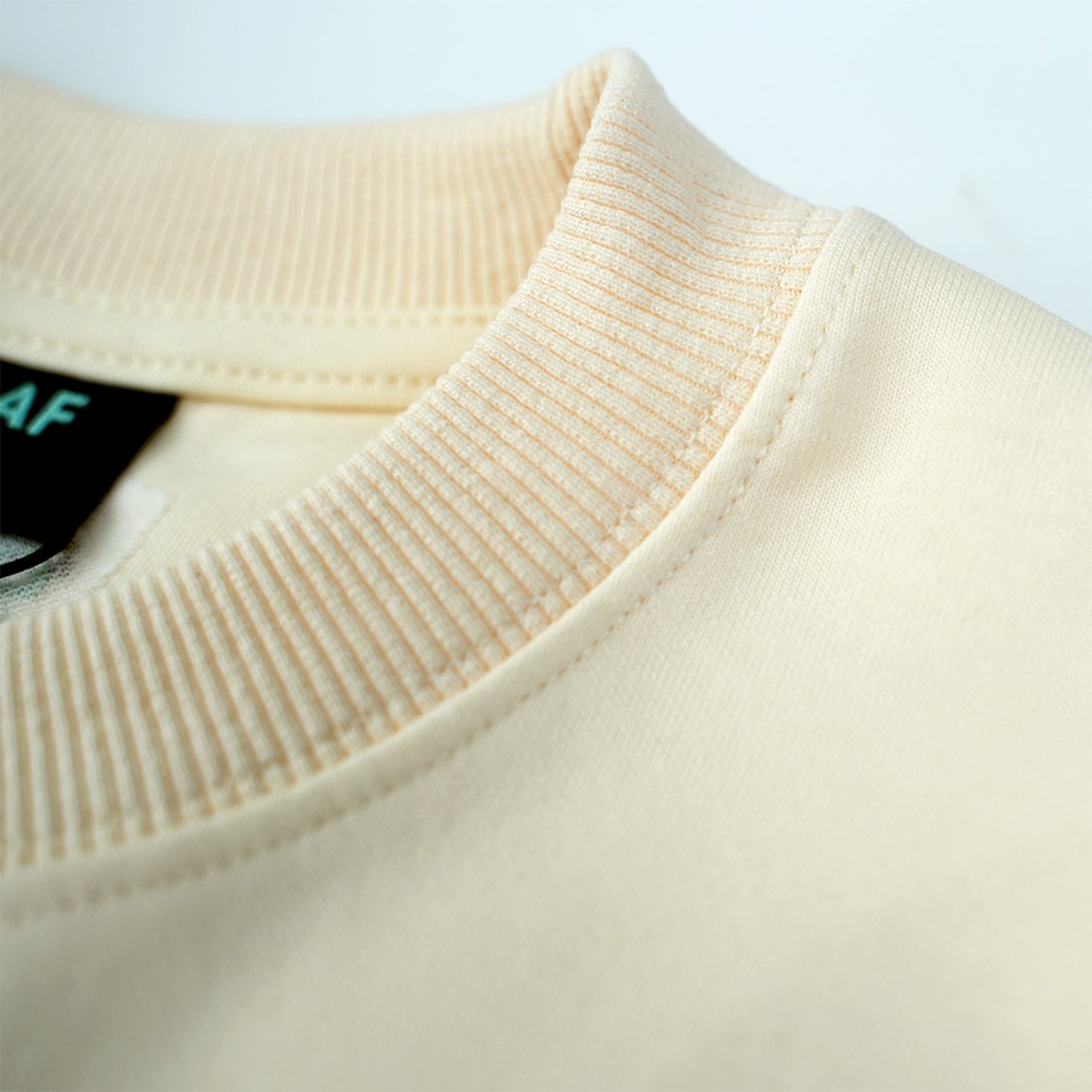 EGLAF | Basic 26 Pocket Tee Cream - SWAGANZ