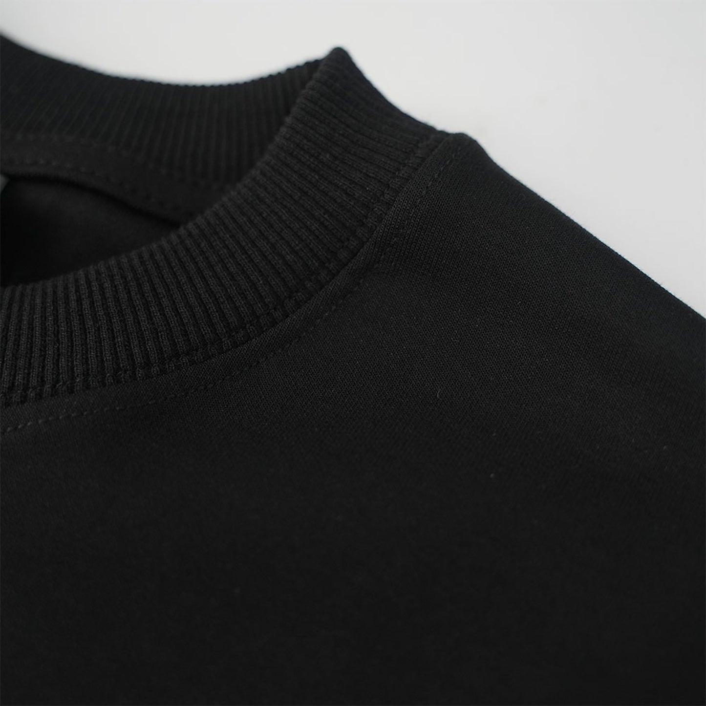EGLAF | Basic 26 Triangle Logo Tee Black - SWAGANZ