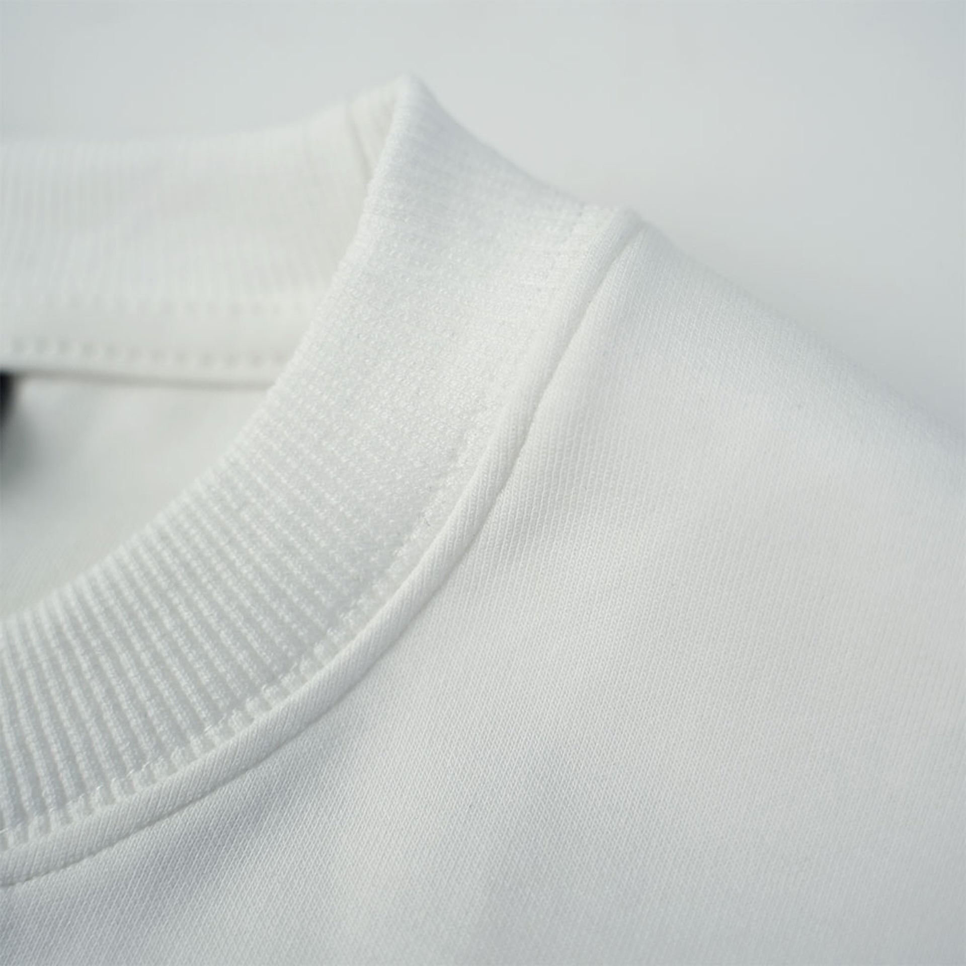 EGLAF | Basic 26 Triangle Logo Tee White - SWAGANZ