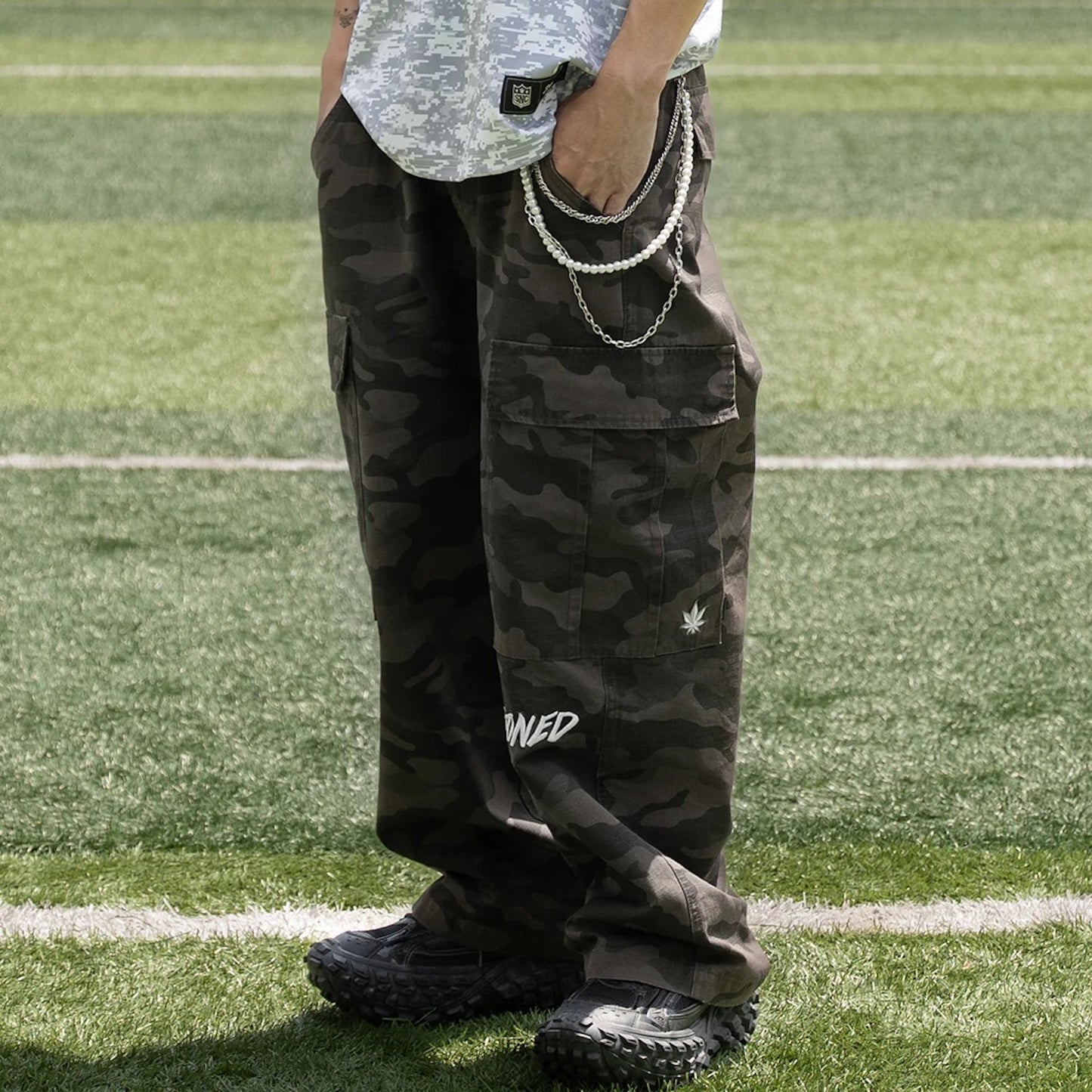 STONED | Camo Cargo Black