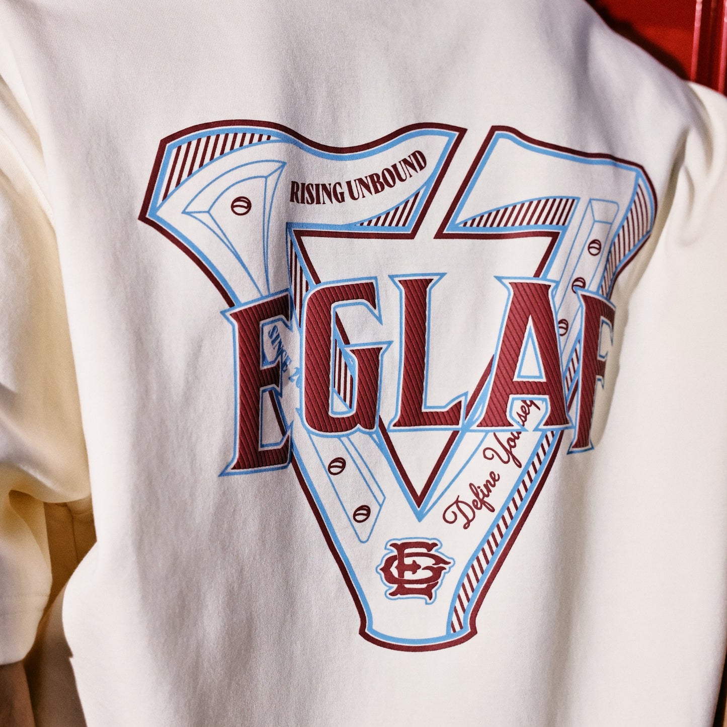 EGLAF | RU Triangle Logo Tee Cream White