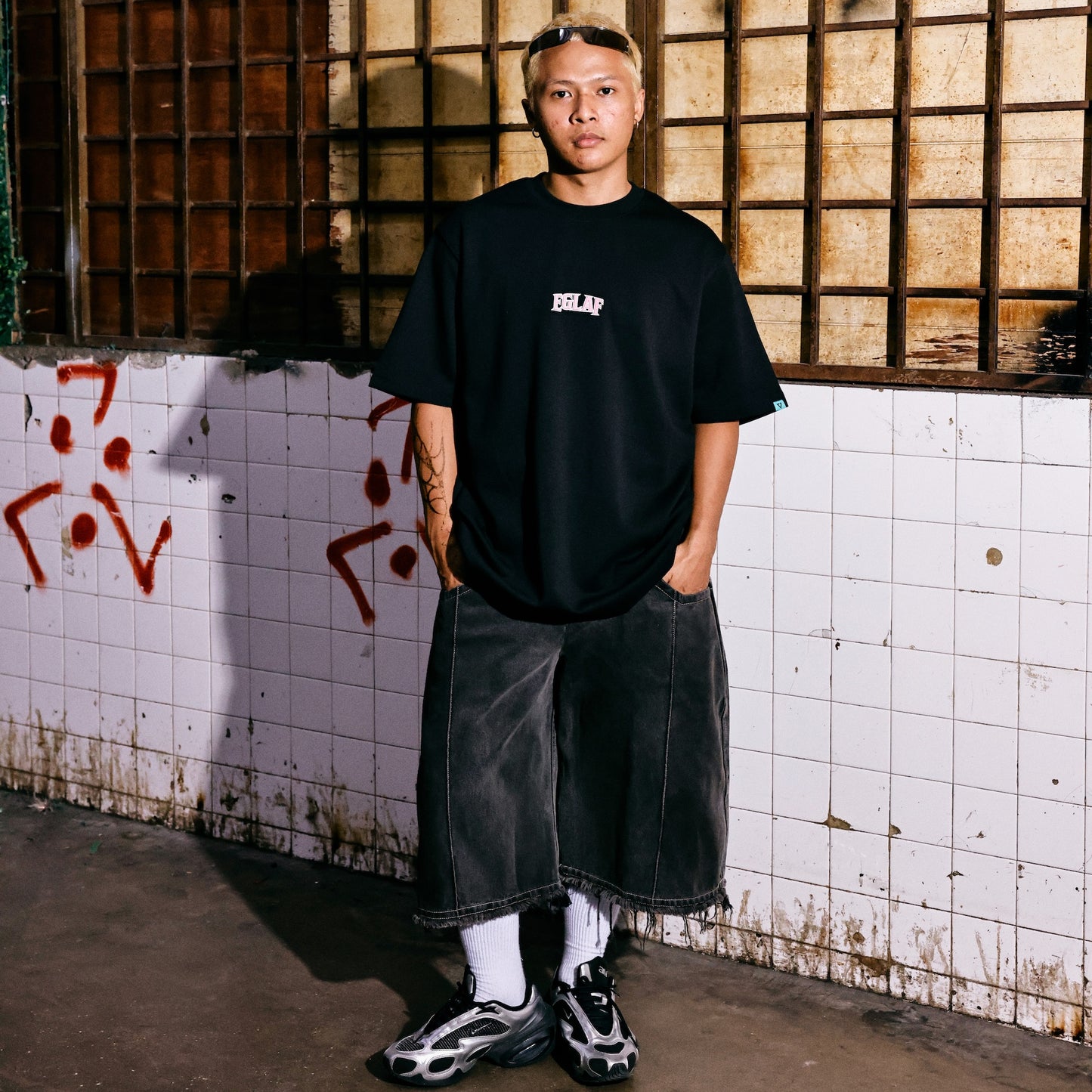 EGLAF | RU Triangle Logo Tee Black