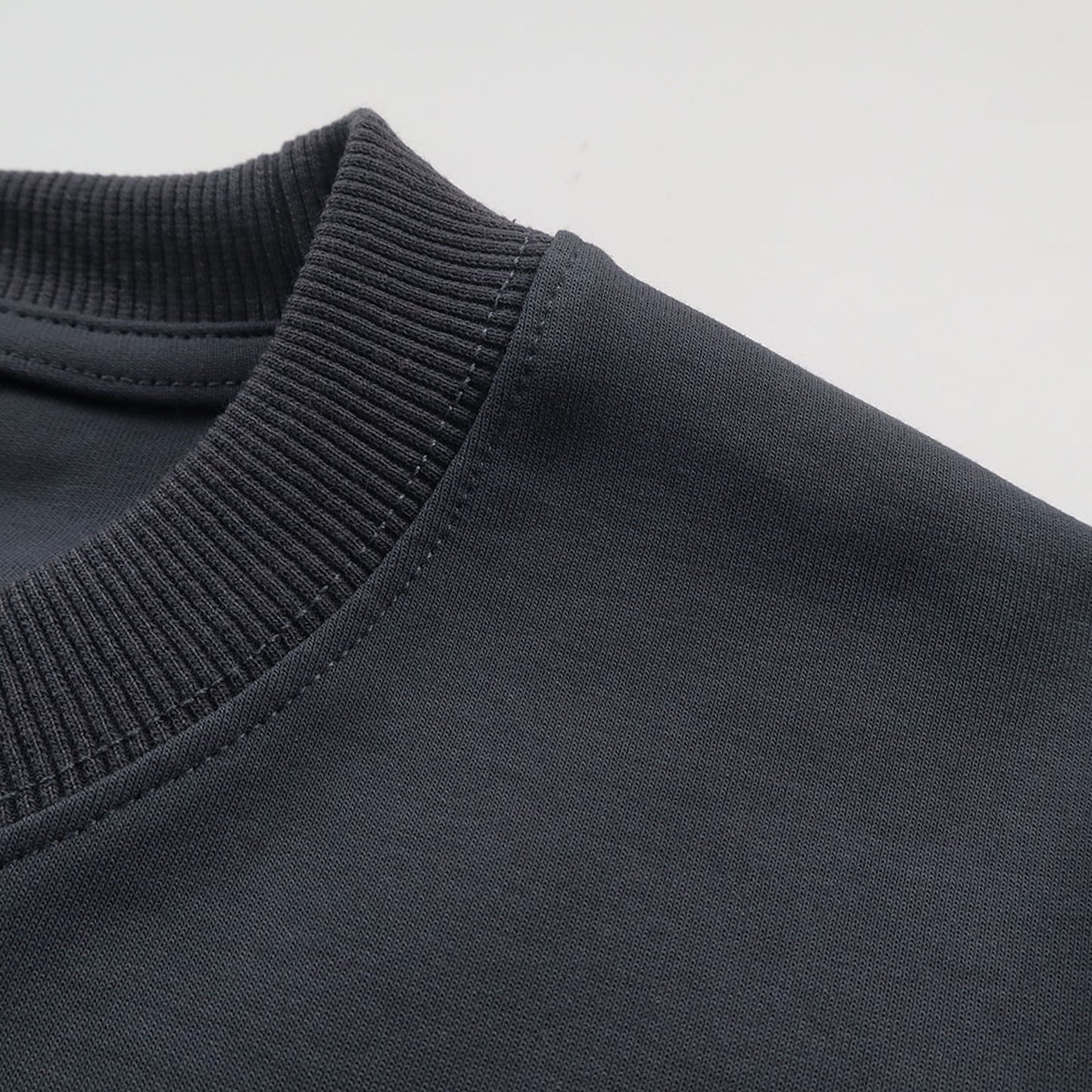 EGLAF | Sculpta Triangle Emblem Tee Dark Grey