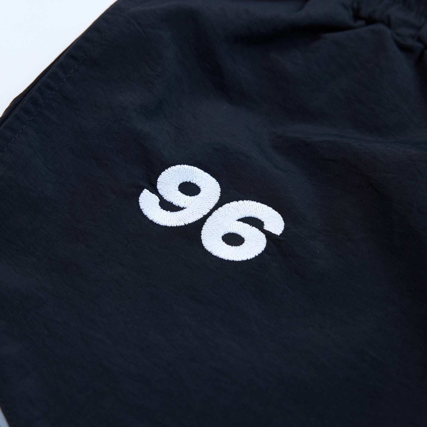 TRNO | Gridline Short Black