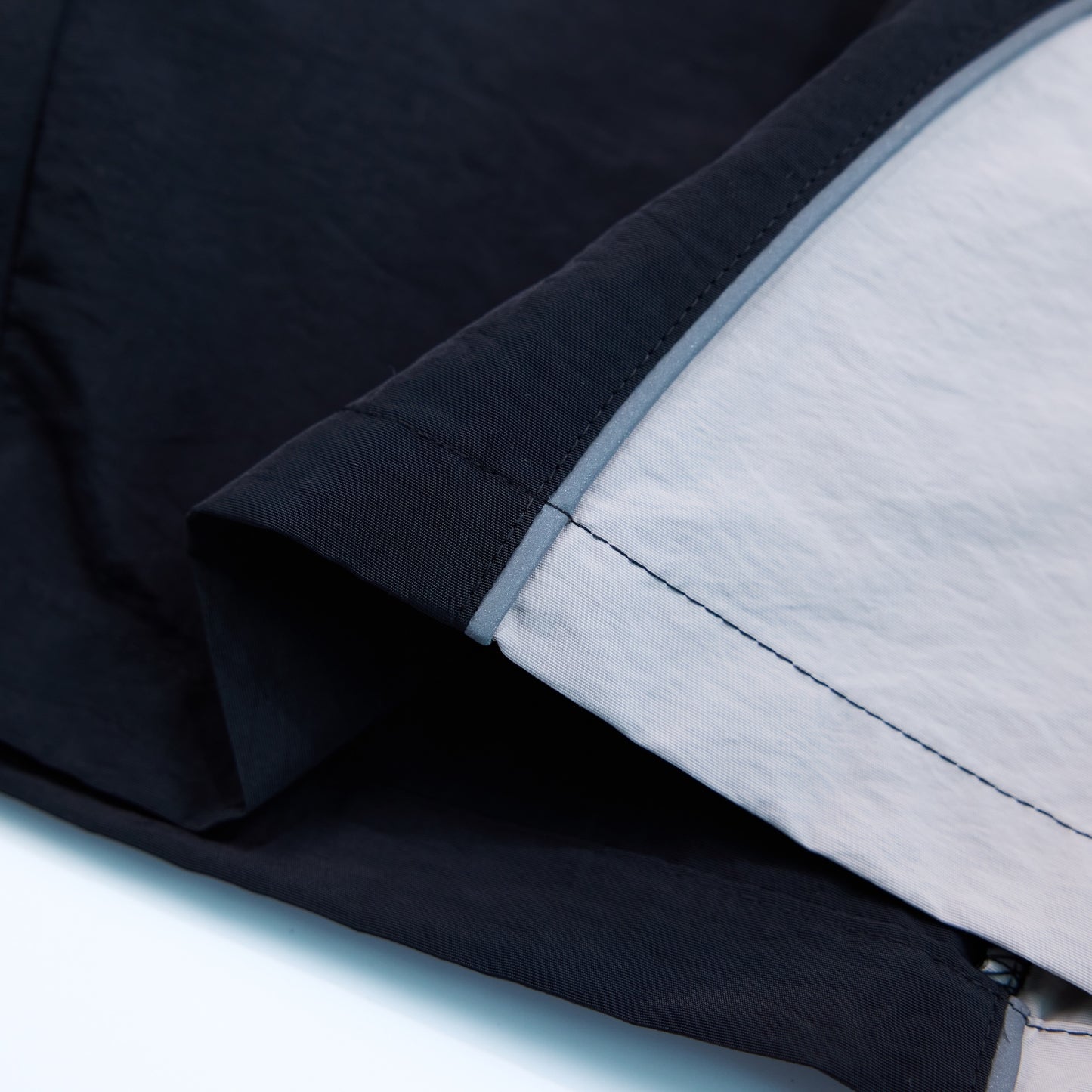 TRNO | Gridline Short Black