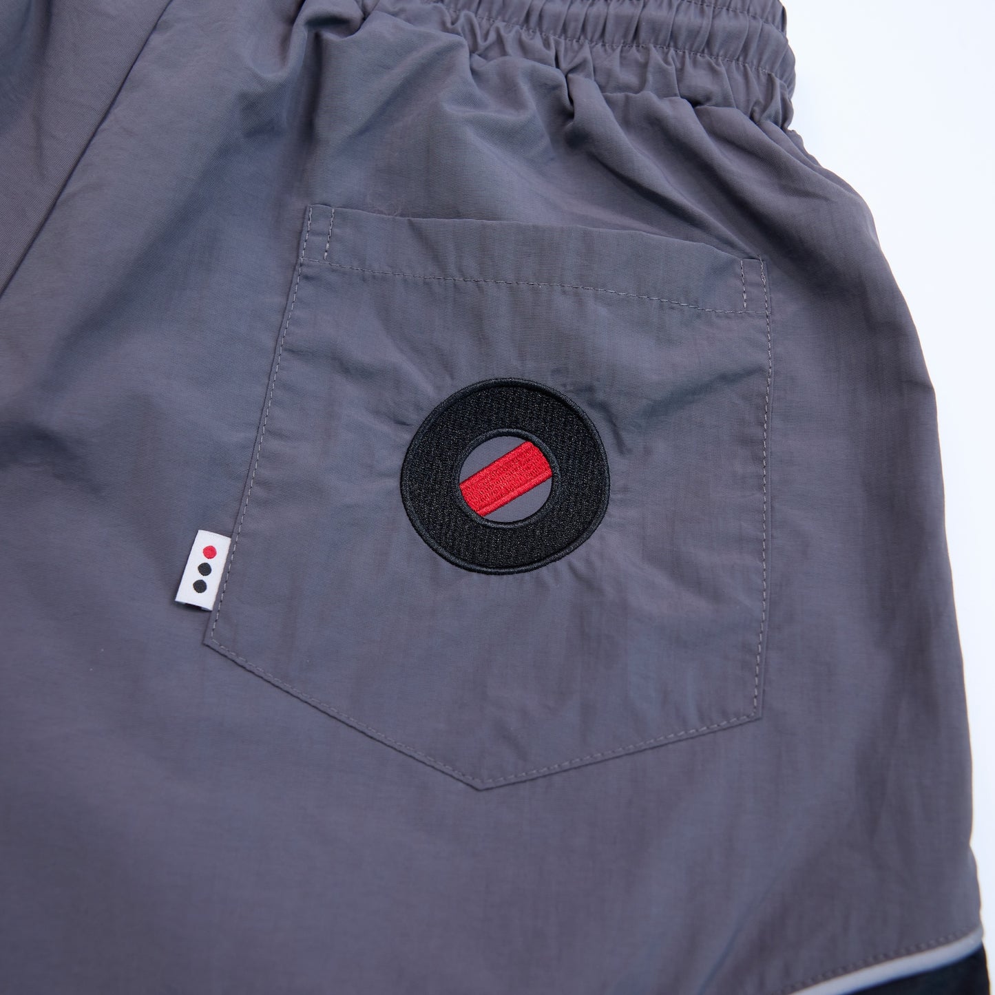 TRNO | Gridline Short Grey