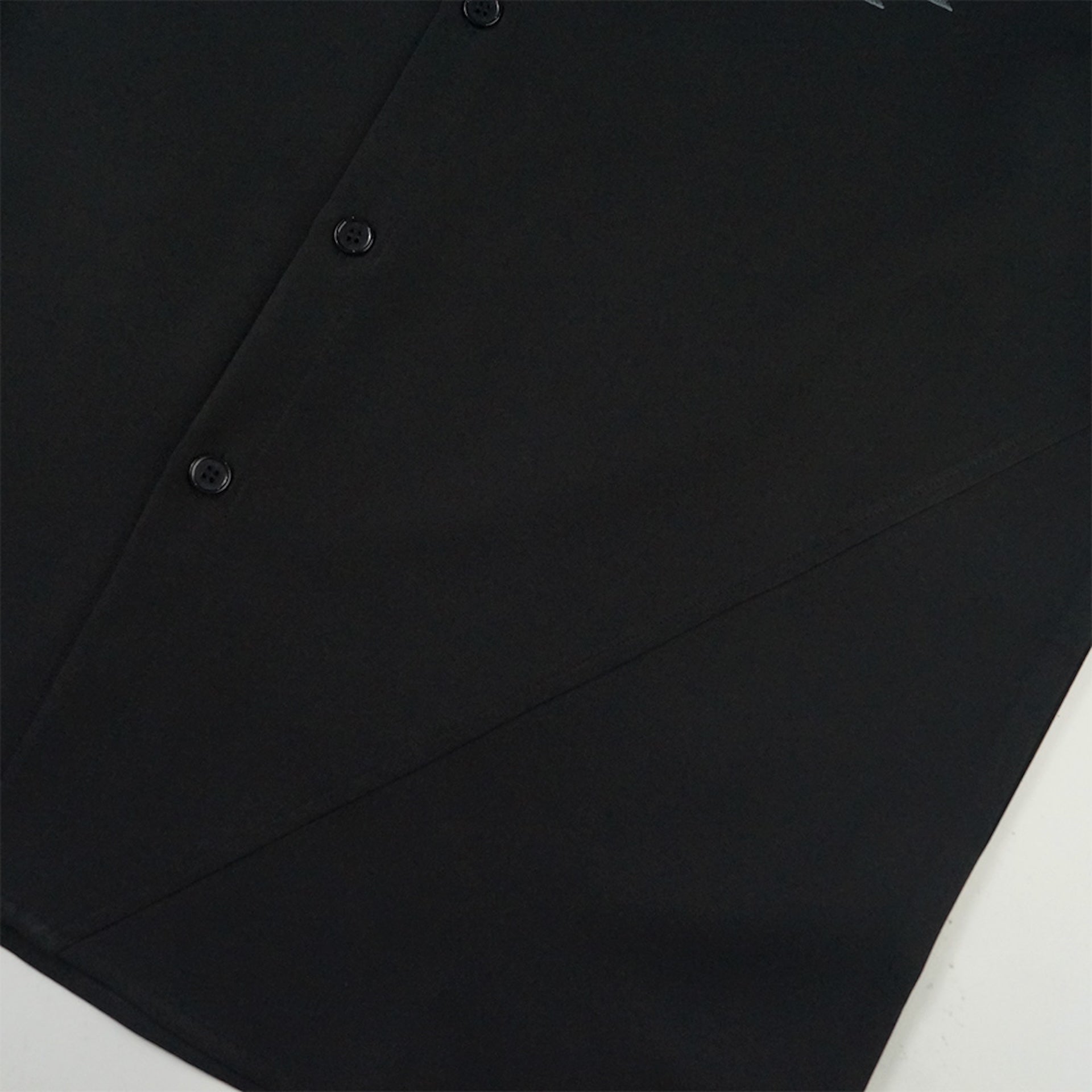 EGLAF | RU Embroidery Chest Logo Shirt Black - SWAGANZ