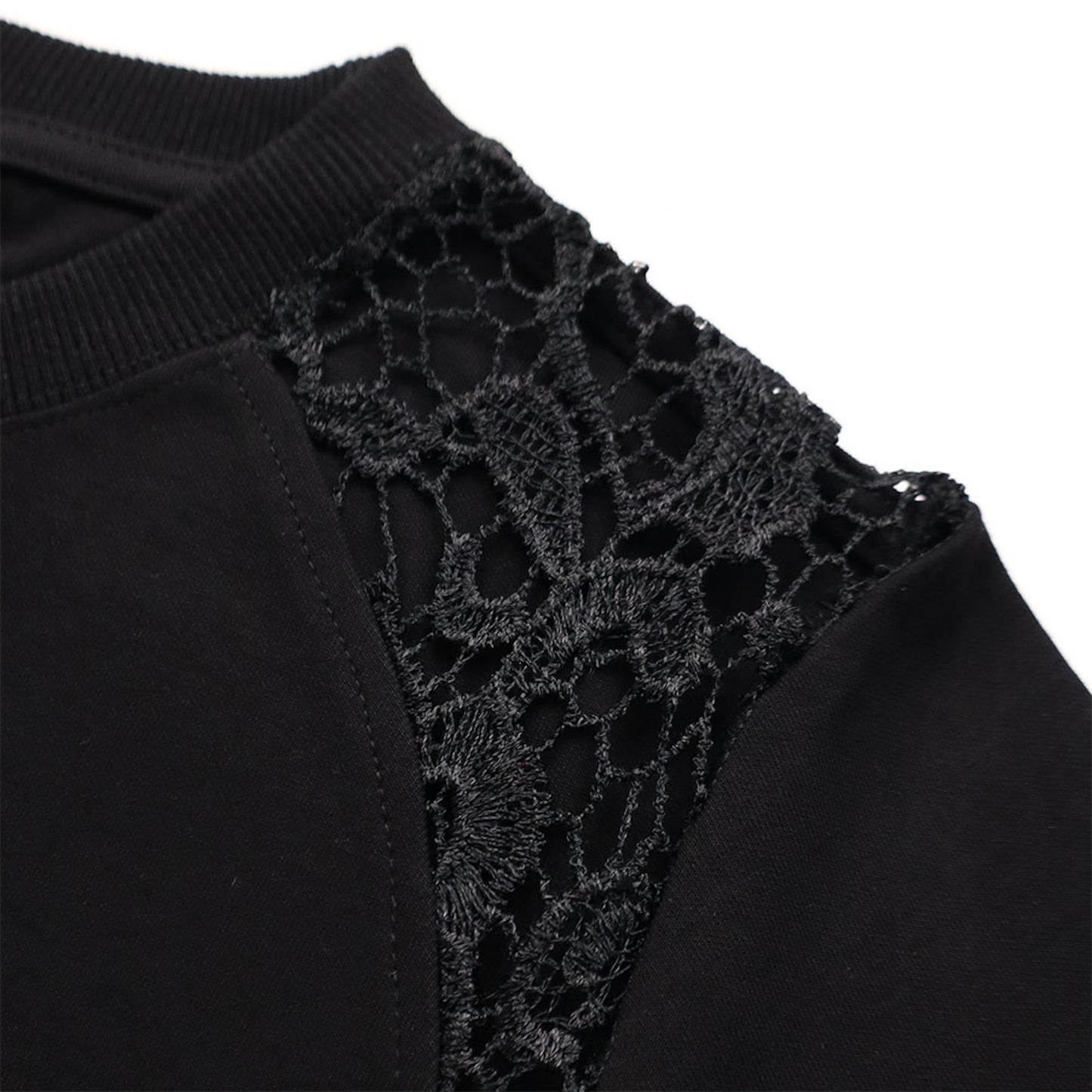EGLAF | RU Lace Crop Top Black - SWAGANZ
