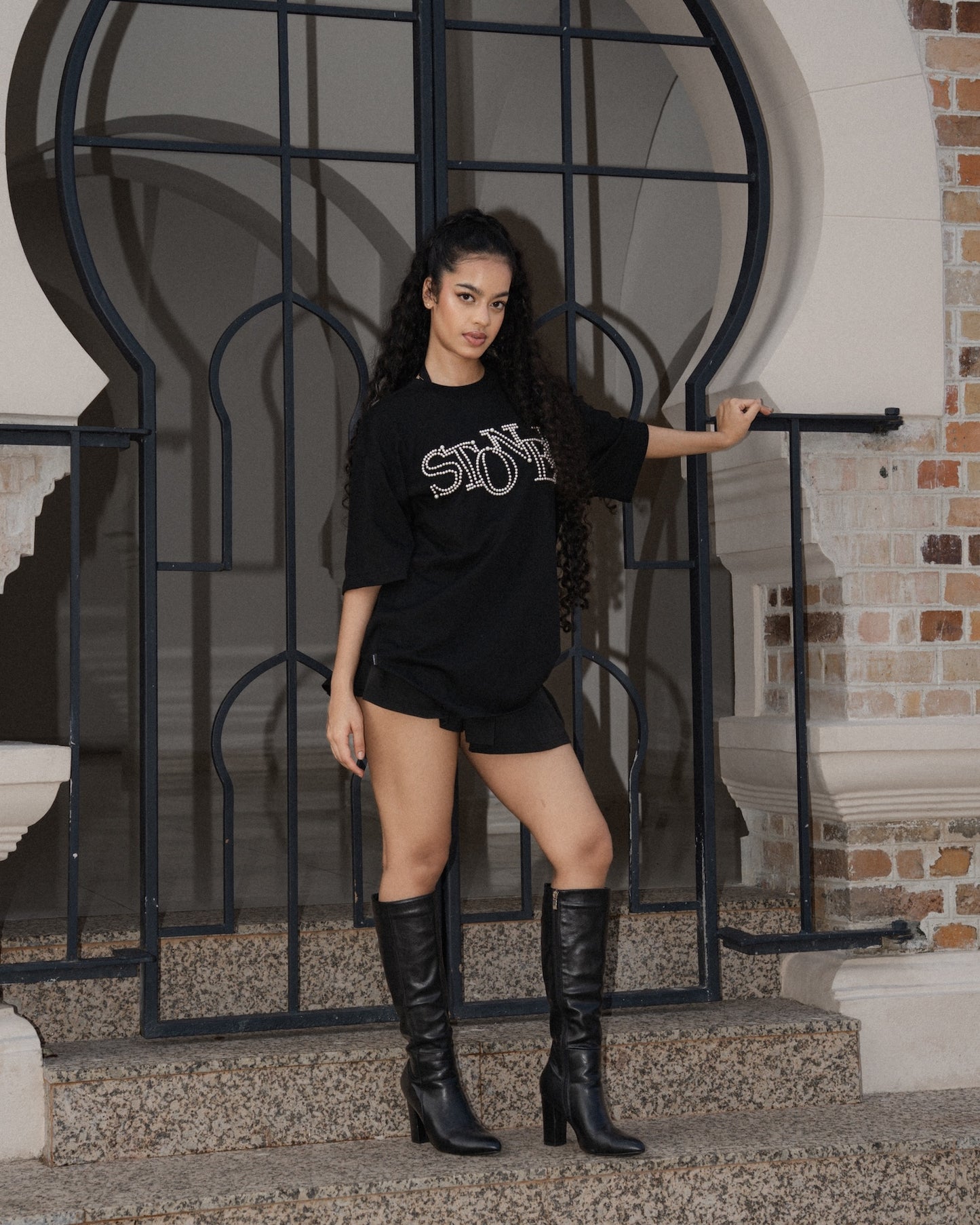 STONED | Finish Pearl logo Tee Black - SWAGANZ