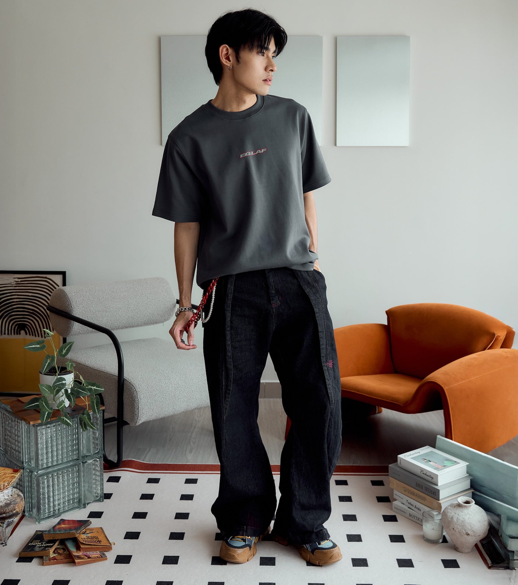 EGLAF | Basic 26 Triangle Logo Tee Grey - SWAGANZ