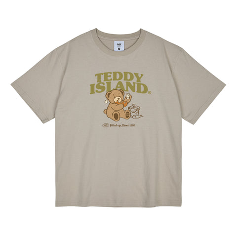 Teddy Island Christmas | Feast Teddy T-Shirt