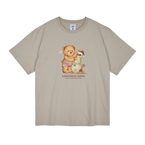 Teddy Island Christmas | Love Never Melts Teddy T-Shirt